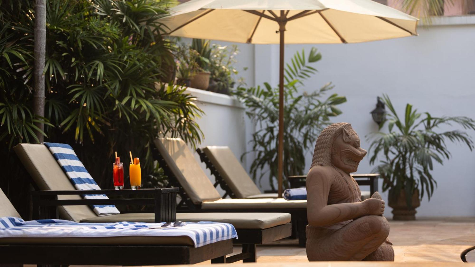 Pavillon Indochine Boutique - Hotel Сіємреап Екстер'єр фото